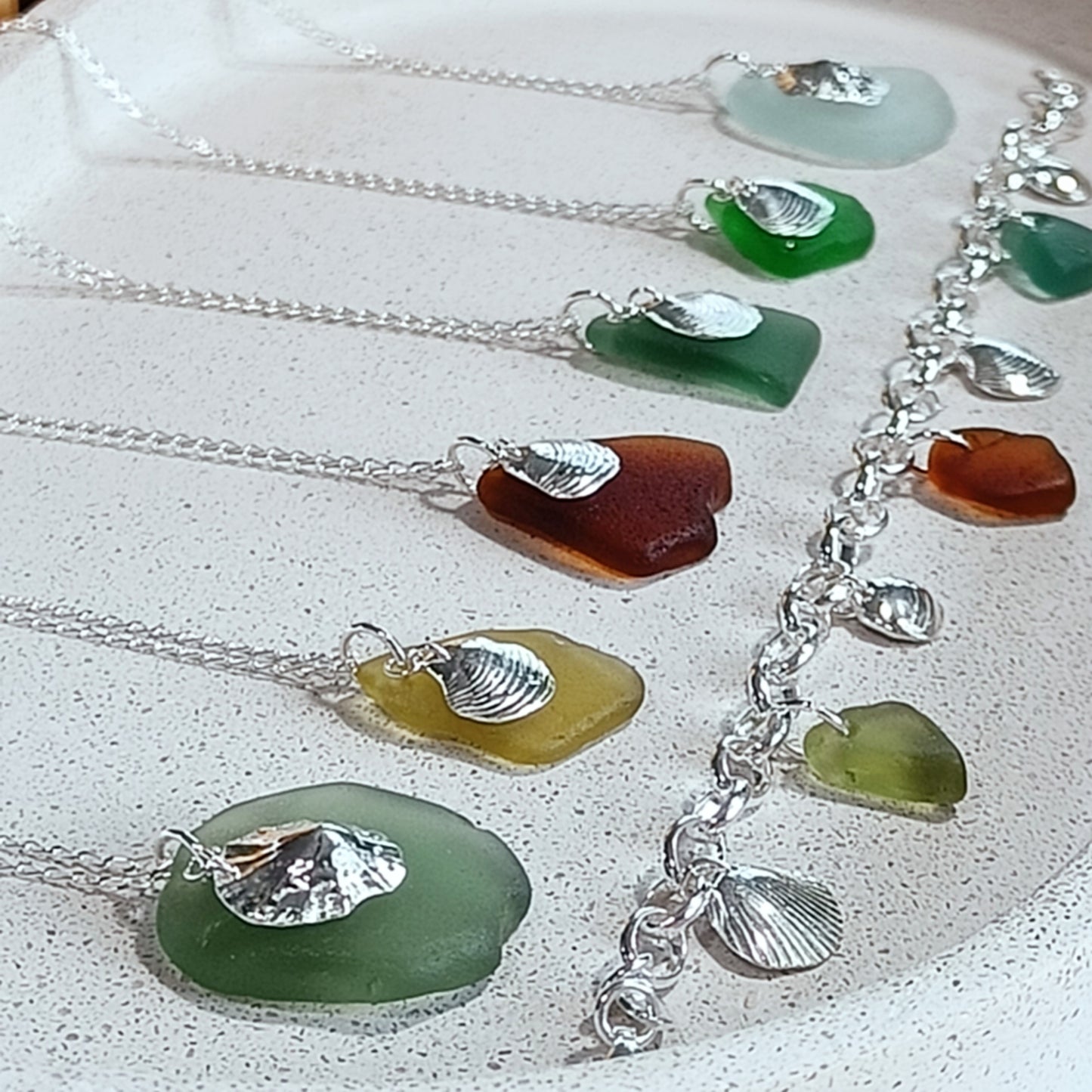 Canary Seaglass & Venus charm necklace (18"/45cm chain)